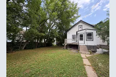 1933 S 68th St, West Allis, WI 53219 - Photo 12