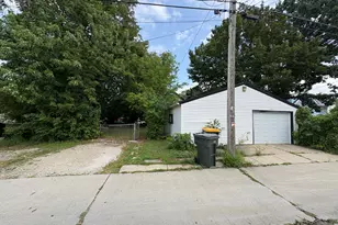 1933 S 68th St, West Allis, WI 53219 - Photo 14
