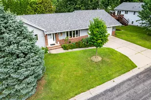 4820 13th St, Goodview, MN 55987 - Photo 32