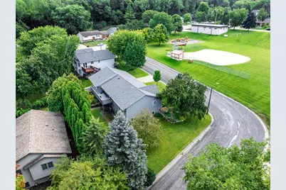 4820  13th St, Goodview, MN 55987 - Photo 36