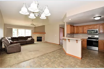 2911  Clear Water Ln, Waukesha, WI 53189 - Photo 16