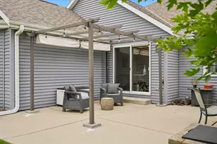 N64W13863 Cobblestone Dr, Menomonee Falls, WI 53051 - Photo 54