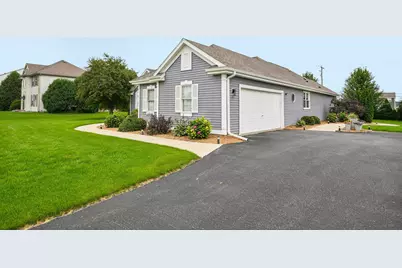 N64W13863  Cobblestone Dr, Menomonee Falls, WI 53051 - Photo 48
