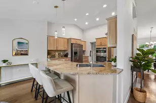 N64W13863 Cobblestone Dr, Menomonee Falls, WI 53051 - Photo 16