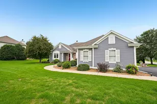 N64W13863 Cobblestone Dr, Menomonee Falls, WI 53051 - Photo 56