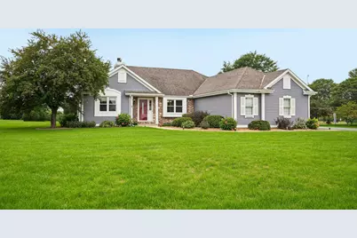 N64W13863  Cobblestone Dr, Menomonee Falls, WI 53051 - Photo 1