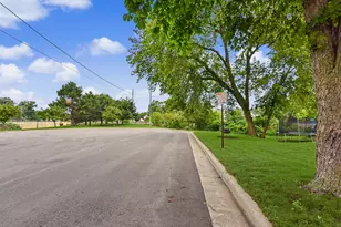 3678 S Bombay Ave, Saint Francis, WI 53235 - Photo 22
