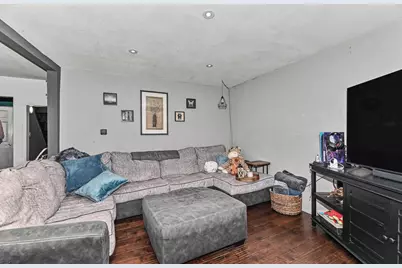 3678 S Bombay Ave, Saint Francis, WI 53235 - Photo 16