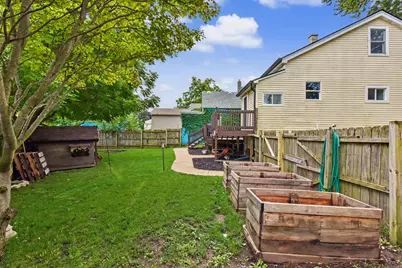 3678 S Bombay Ave, Saint Francis, WI 53235 - Photo 18