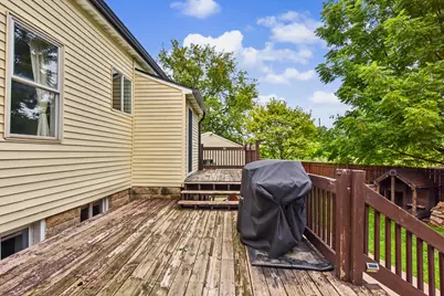 3678 S Bombay Ave, Saint Francis, WI 53235 - Photo 20