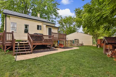 3678 S Bombay Ave, Saint Francis, WI 53235 - Photo 20