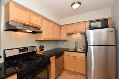 2121 N Cambridge Ave #212, Milwaukee, WI 53202 - Photo 8