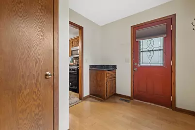 7849  Green Bay Rd, Pleasant Prairie, WI 53142 - Photo 14