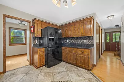 7849  Green Bay Rd, Pleasant Prairie, WI 53142 - Photo 12