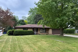 8414 S Verdev Dr, Oak Creek, WI 53154 - Photo 1