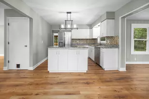 N69W20947 Pleasant St, Menomonee Falls, WI 53051 - Photo 18