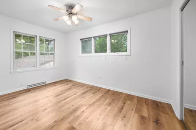 N69W20947  Pleasant St, Menomonee Falls, WI 53051 - Photo 24