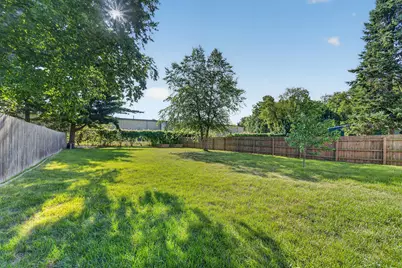 4310 S Iowa Ave, Saint Francis, WI 53235 - Photo 18