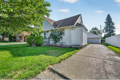 4310 S Iowa Ave, Saint Francis, WI 53235 - Photo 20