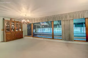 W152N7406 Westwood Dr, Menomonee Falls, WI 53051 - Photo 8