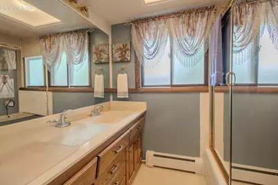 W152N7406  Westwood Dr, Menomonee Falls, WI 53051 - Photo 20