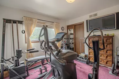 W152N7406  Westwood Dr, Menomonee Falls, WI 53051 - Photo 14