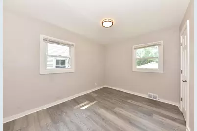 5335 N 68th St, Milwaukee, WI 53218 - Photo 14