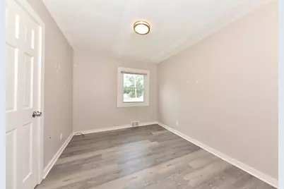 5335 N 68th St, Milwaukee, WI 53218 - Photo 12