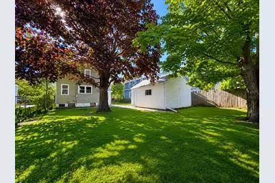 4937 N Hollywood Ave, Whitefish Bay, WI 53217 - Photo 26