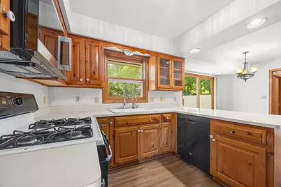 21840  Doneswood Dr, Brookfield, WI 53186 - Photo 10