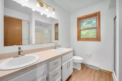 21840  Doneswood Dr, Brookfield, WI 53186 - Photo 20