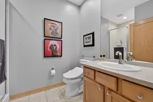 1325 N Van Buren St, Milwaukee, WI 53202 - Photo 16
