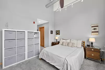 1325 N Van Buren St #202, Milwaukee, WI 53202 - Photo 12
