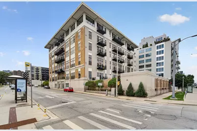 1325 N Van Buren St #202, Milwaukee, WI 53202 - Photo 24