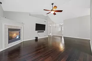 8407 S Cortland Dr, Oak Creek, WI 53154 - Photo 6