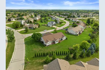 8407 S Cortland Dr, Oak Creek, WI 53154 - Photo 36