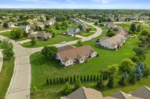 8407 S Cortland Dr, Oak Creek, WI 53154 - Photo 36