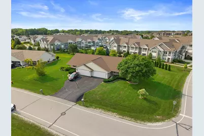 8407 S Cortland Dr, Oak Creek, WI 53154 - Photo 38
