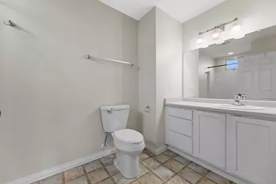 8407 S Cortland Dr, Oak Creek, WI 53154 - Photo 20