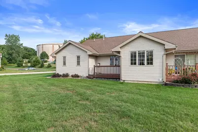 8407 S Cortland Dr, Oak Creek, WI 53154 - Photo 26