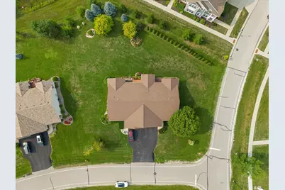 8407 S Cortland Dr, Oak Creek, WI 53154 - Photo 34
