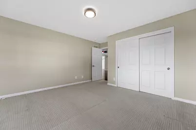 8407 S Cortland Dr, Oak Creek, WI 53154 - Photo 22