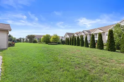 8407 S Cortland Dr, Oak Creek, WI 53154 - Photo 32