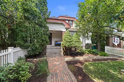 1816 E Beverly Rd, Shorewood, WI 53211 - Photo 2