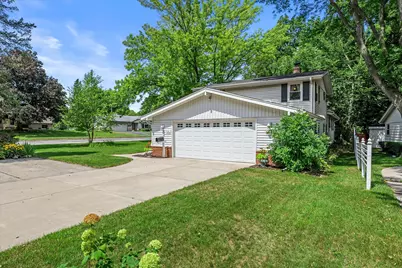 W172N9390  Shady Ln, Menomonee Falls, WI 53051 - Photo 28
