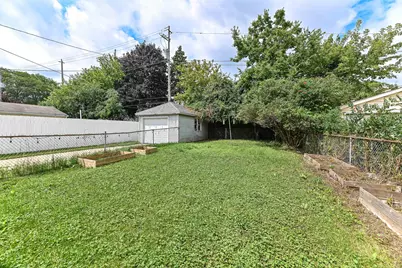 2321 S 82nd St, West Allis, WI 53219 - Photo 26