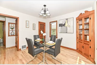 2321 S 82nd St, West Allis, WI 53219 - Photo 8