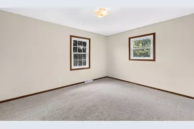 5236  Willowview Rd, Racine, WI 53402 - Photo 24