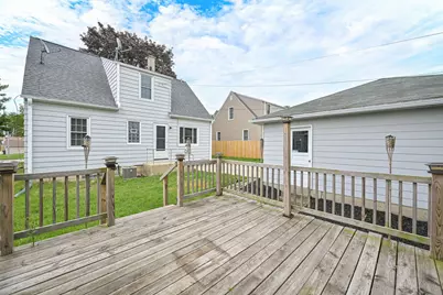 2563 S 99th St, West Allis, WI 53227 - Photo 32