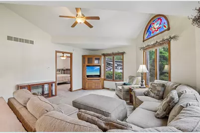 432  Jennifer Ave, Burlington, WI 53105 - Photo 8